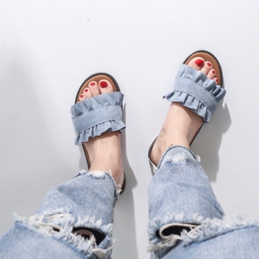 RESTOCKED! Ruffled Slip-On Sandals - Picture 3 of 4